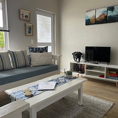 Serenity Self-Catering 2-Bed Unit Херманус Екстериор снимка