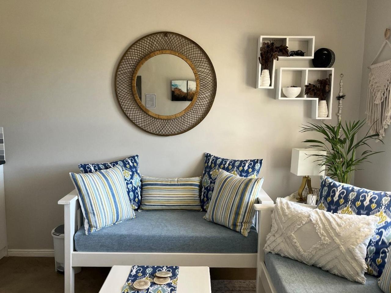 Serenity Self-Catering 2-Bed Unit Херманус Екстериор снимка
