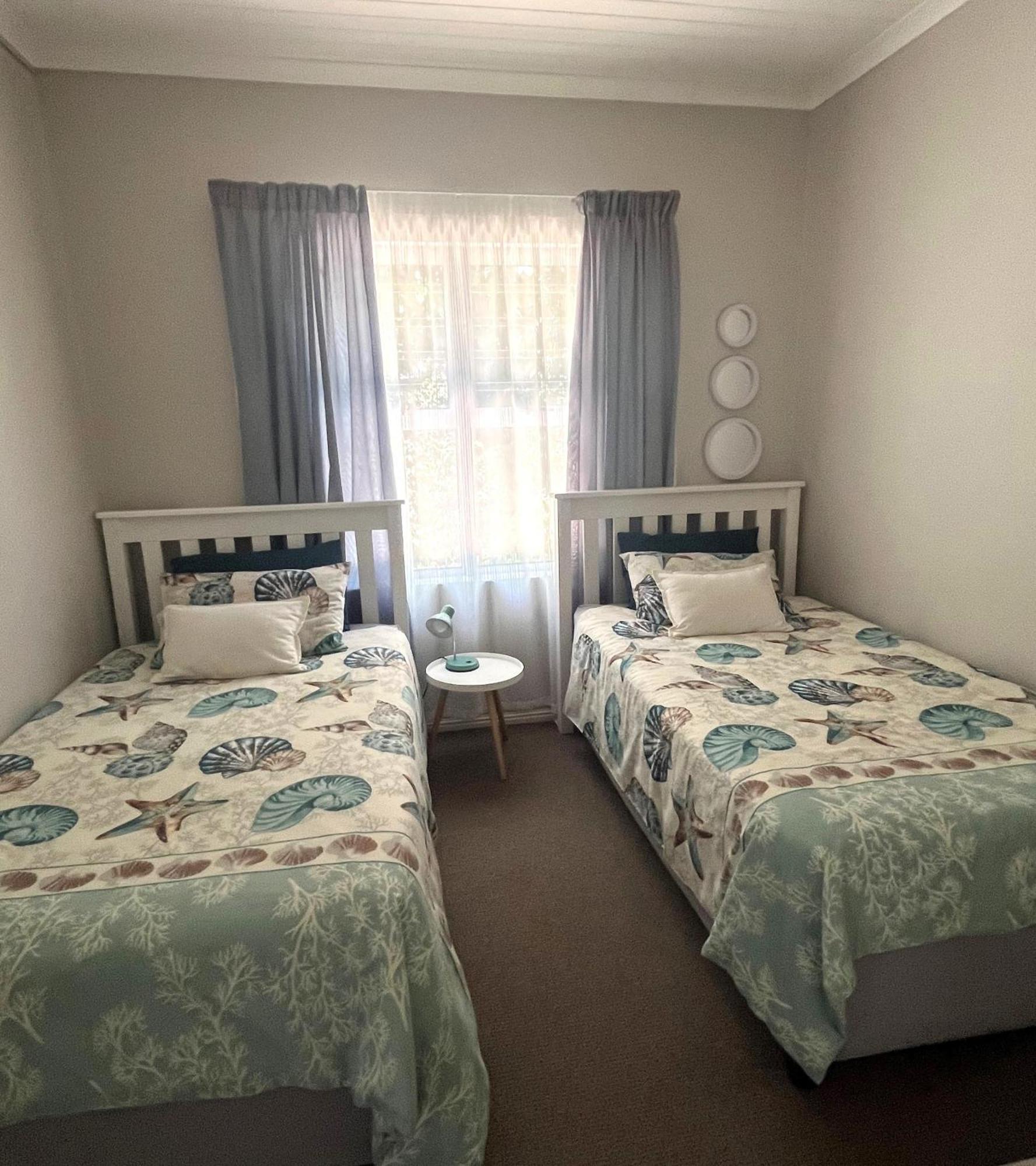 Serenity Self-Catering 2-Bed Unit Херманус Екстериор снимка